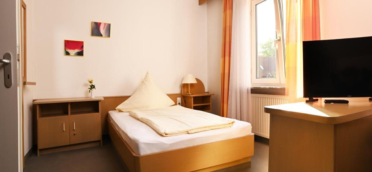Hotel Zum Alten Wirt Langenbach  Esterno foto